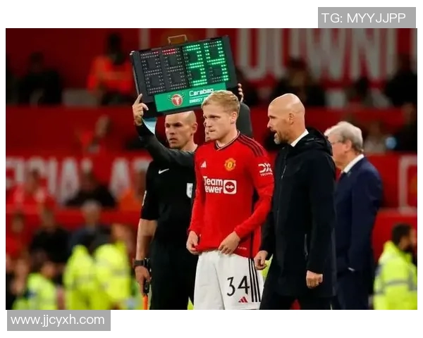 姆贝乌莫：从“水货”到曼联英超月度最佳，揭秘他的战术核心蜕变之路